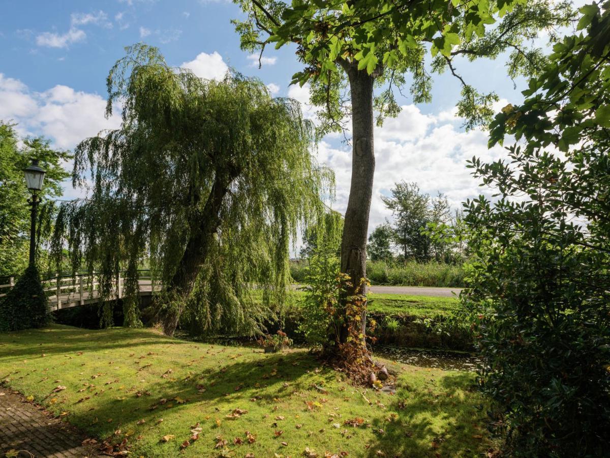 Apartment In Sint Maartensbrug With Garden Exteriér fotografie